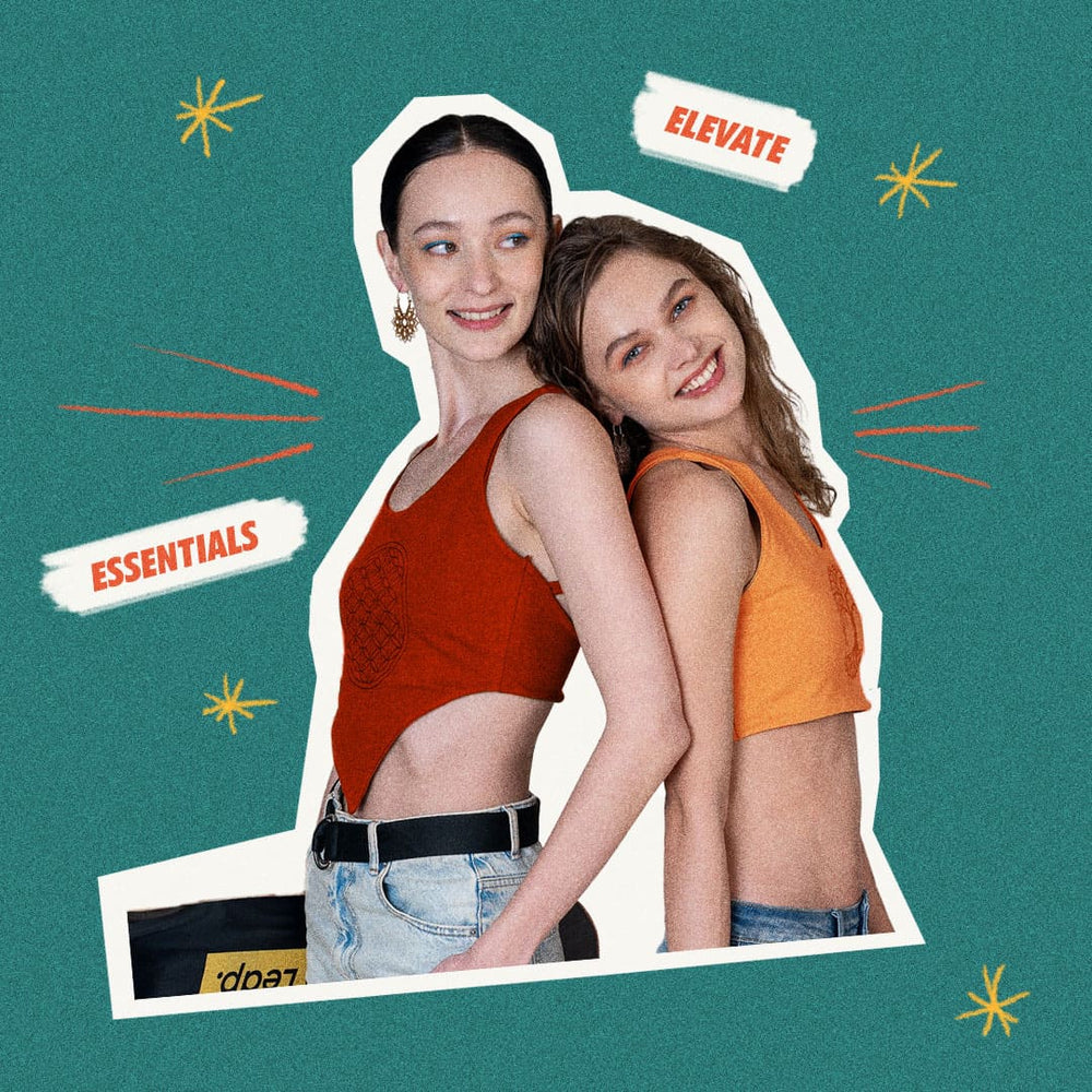 models posing in eliveli bra